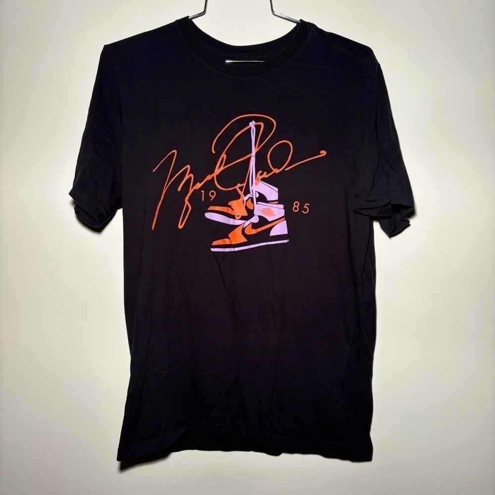 Jordan AJ85 Tee in Black